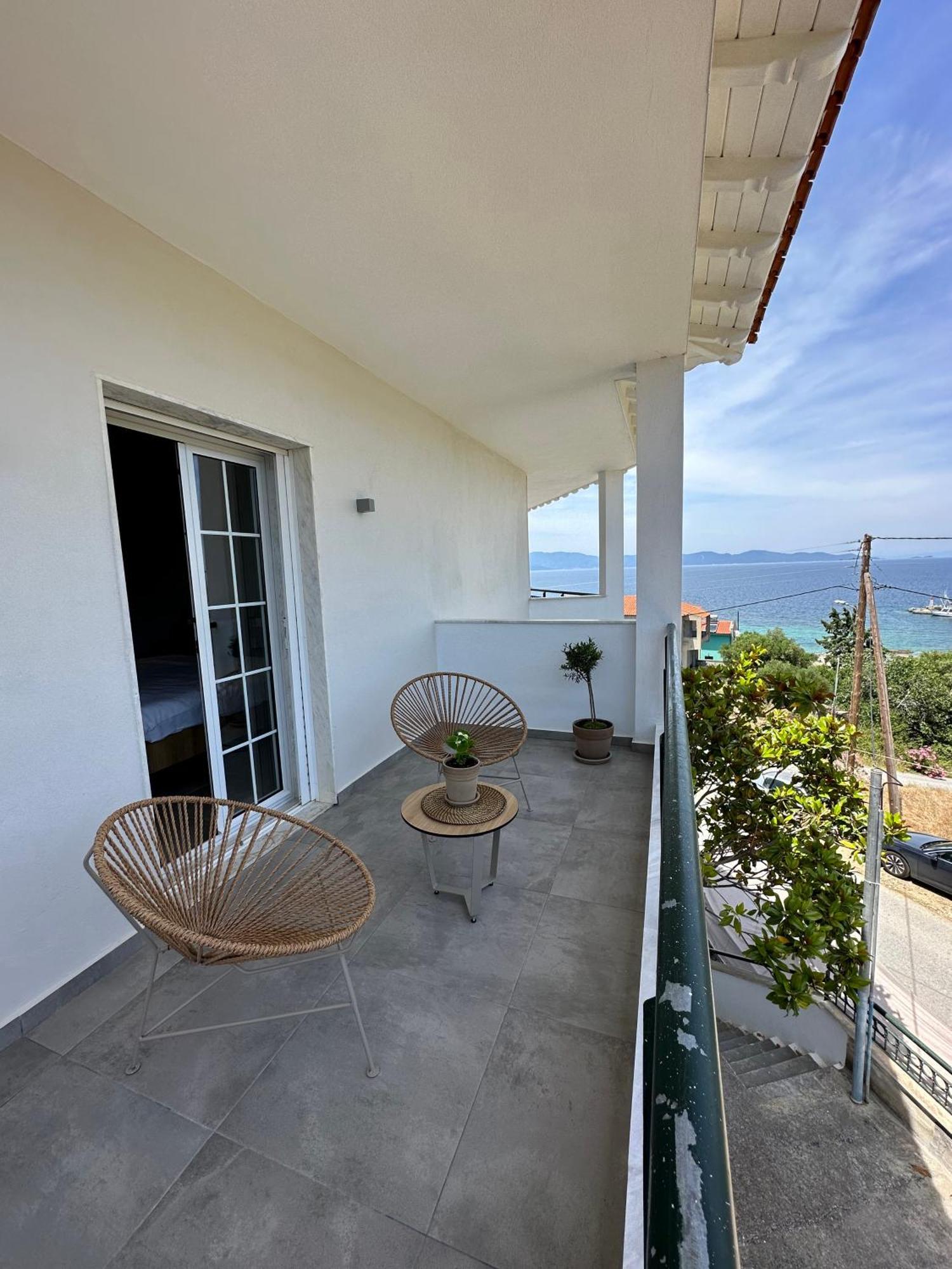 Villa Eleni Greece - Wonderful Sea View Studios Неа-Рода Екстер'єр фото